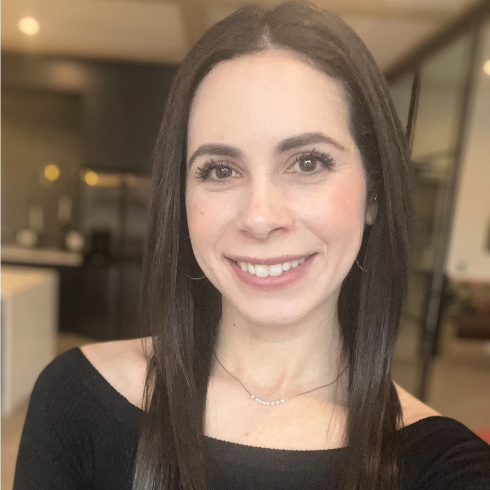 Meet your Posher, Andrea